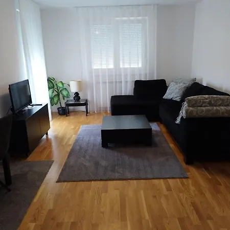 Apartman Ranka Lukavica Exterior photo